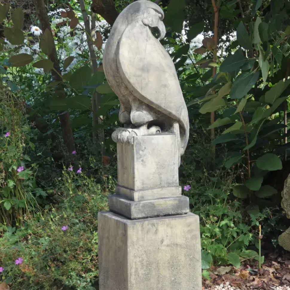 Eagle on Modena Pedestal Modern Stone Garden Statue
