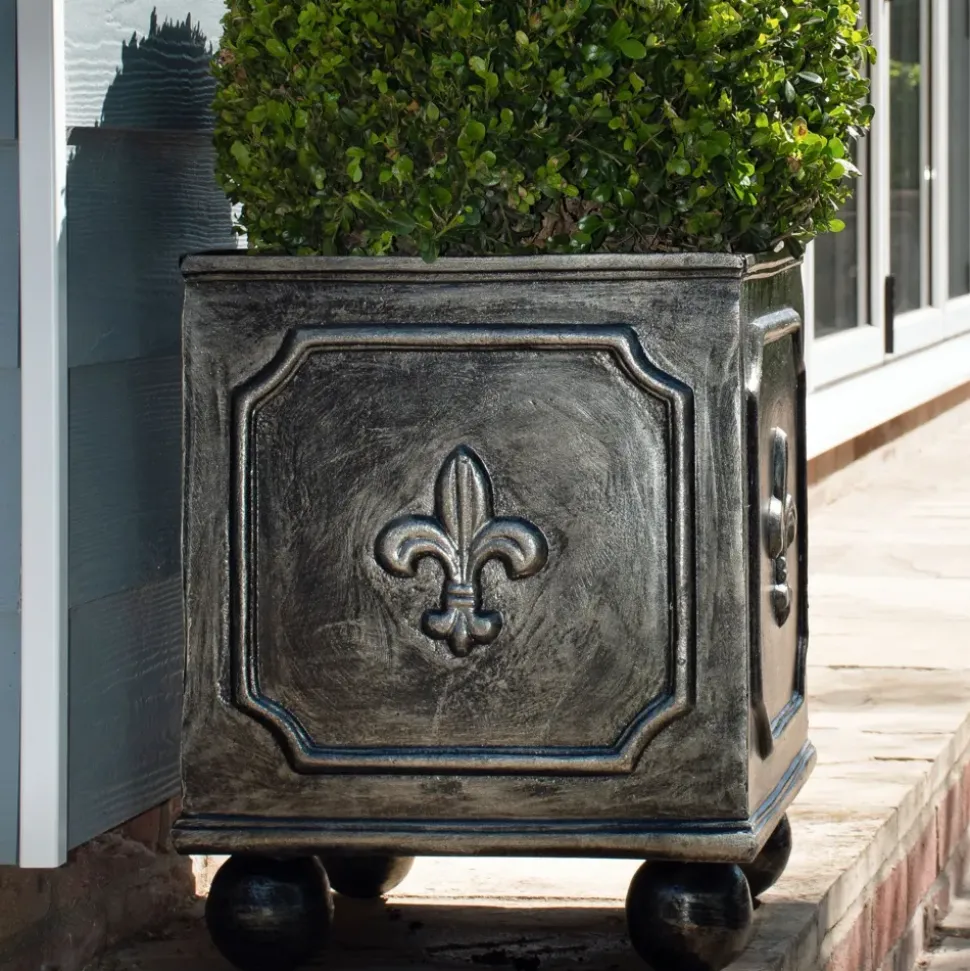 Fleur-De-Lis Metal Garden Planter
