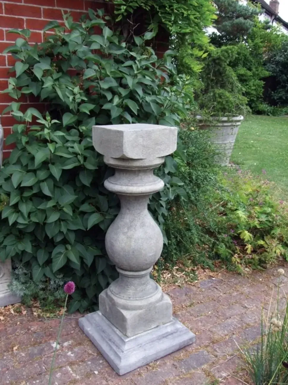 Grand Baluster Column Stone Garden Pedestal