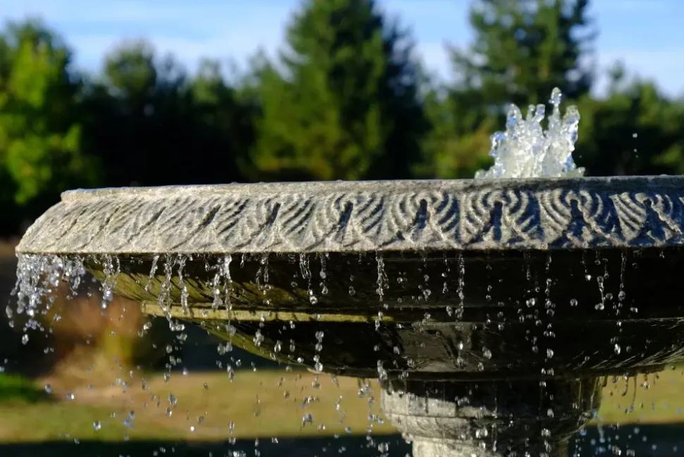 Grand Single Tier 4m Emerald Marble Stone Water Fountain Feature