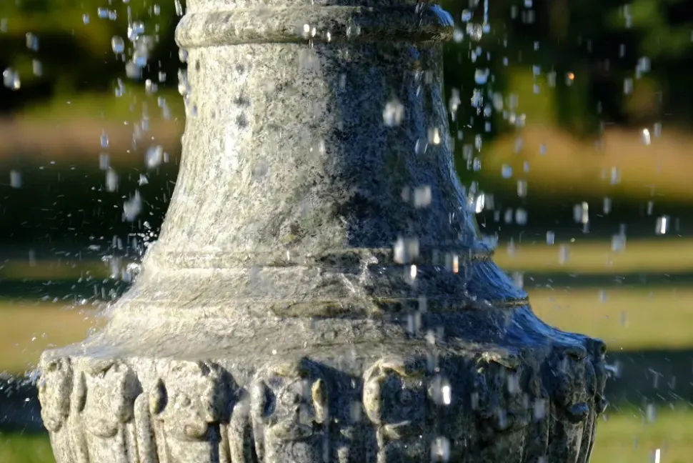 Grand Single Tier 4m Emerald Marble Stone Water Fountain Feature