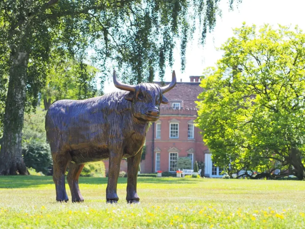 Highland Cow Bronze Metal Garden Statue
