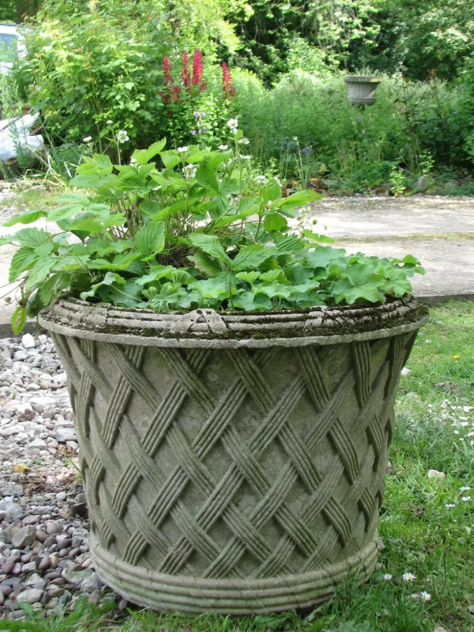 Jardinier Basket Weave 45cm Stone Garden Planter