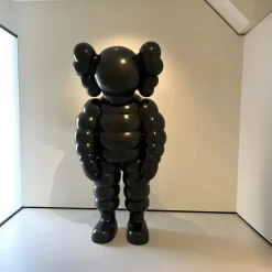 Lucify Bounce 80cm Black Resin Indoor Sculpture v1