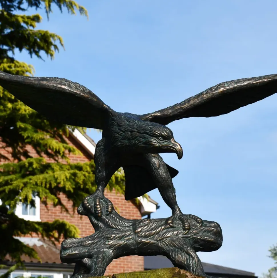 Majestic Eagle 111cm Bronze Metal Garden Statue