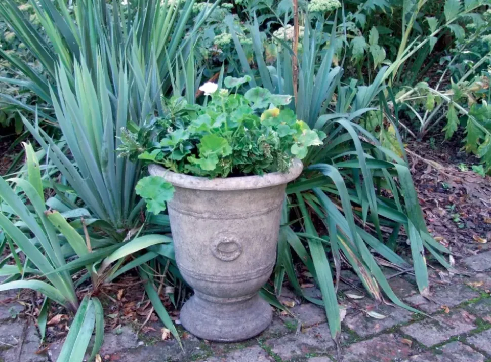 Modena 35 Vase Stone Garden Planter