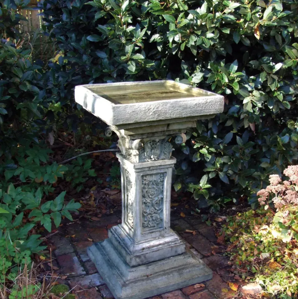 Rocco Classic Stone Garden Bird Bath