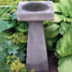 Simple Design Stone Garden Birdbath